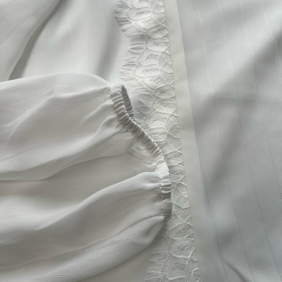 NWT White Blouse - Picture 3 of 5